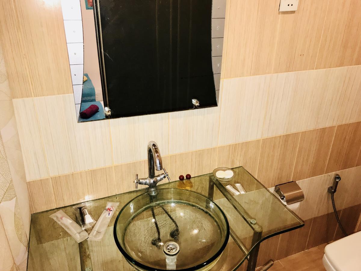 Check-In Hostel Baku Ngoại thất bức ảnh